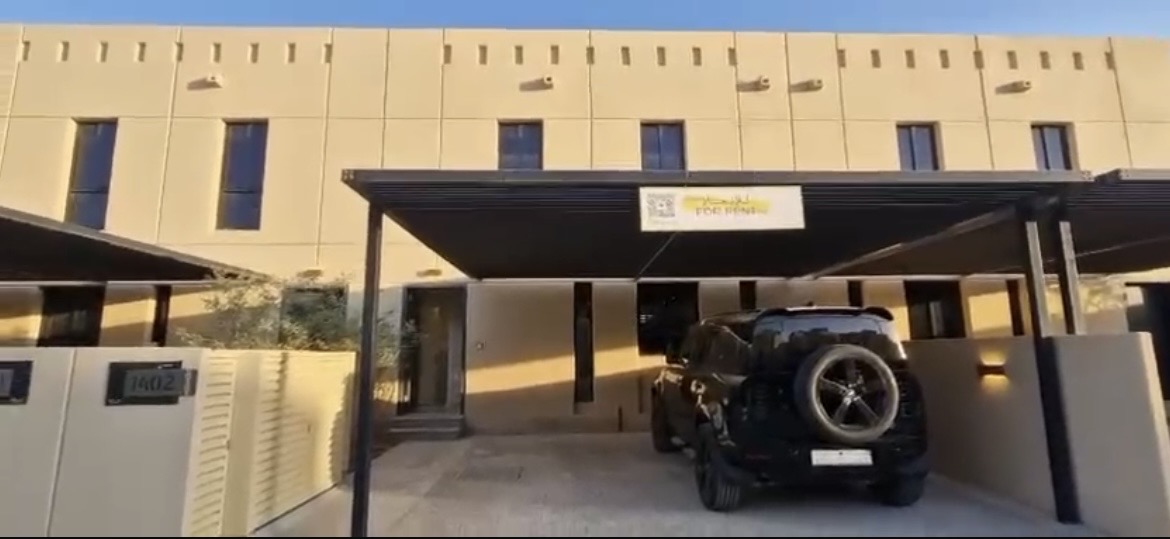 🏡 *Modern Townhouse for Rent in Sedra (Roshn) – Stylish & Family-Friendly* 👨‍👩‍👧‍👦